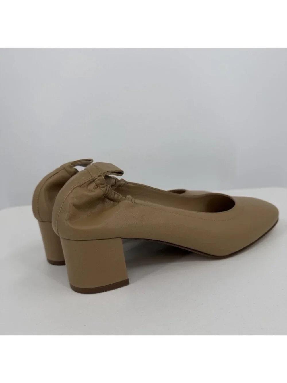 Everlane Italian Leather Day Heel Light Taupe 10.5 Women's Elastic Back Comfort
